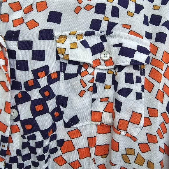 CAbi Grand Prix Geometric Print Button Dow Blouse Sz S - Picture 5 of 9